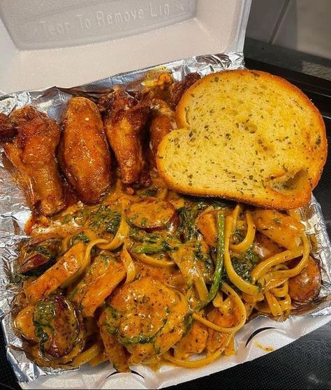 🔥 Tasty Soul Food Recipes 😋 The Original ⁉️ | Cajun Fettuccine Pasta with Fried Chicken 👨‍🍳 | Facebook Cajun Fettuccine Pasta, Black People Fried Chicken, Fried Chicken And Pasta, Soul Food Chicken, Cajun Fettuccine, Soul Food Recipes, Chicken And Pasta, Fettuccine Pasta, Food Chicken