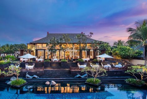 The 18 Most Luxurious Hotels and Resorts in Bali Resort In Bali, Hotel Rewards Programs, Bali Honeymoon, Romantic Resorts, Voyage Bali, Bali Resort, Bali Vacation, Honeymoon Hotels, Most Luxurious Hotels