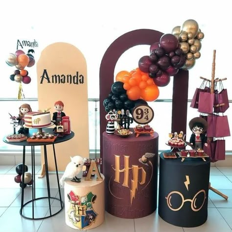 Harry Potter Balloons, Harry Potter Themed Birthday Party, Harry Potter Themed Birthday, Hay Bale Art, Harry Potter Shower, Harry Potter Candy, Harry Potter Party Decorations, Harry Potter Theme Birthday, Harry Potter Halloween Party