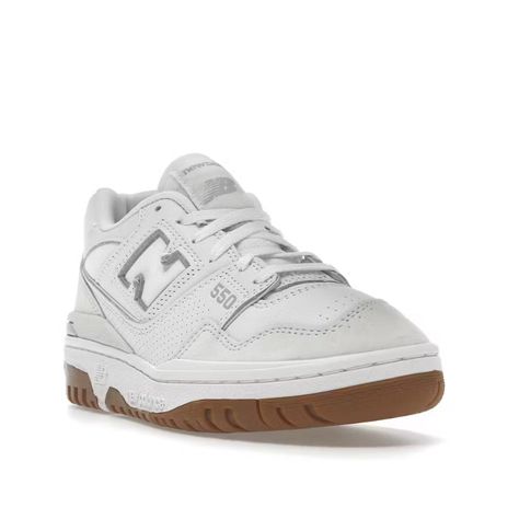 New Balance 550 Colorway: White/Gum Brand New In Box Men's 7.5 / Women 9 Gum Brands, New Balance White, New Balance Shoes, New Balance, Athletic Shoes, Brand New, Women Shopping