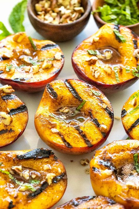 These easy grilled peaches with a spiced maple glaze make for a healthy dessert or use them as the star ingredient to a fresh summer salad. Mint Dessert, Glazed Peaches, How To Peel Peaches, Bread Sauce, Almond Cookie, Fresh Summer Salad, Easy Grilling Recipes, Summer Salads With Fruit, Grilled Meat Recipes