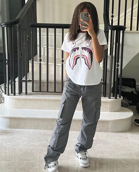 Jordan 4s Women Outfit, Tiana Wilson Outfits, Tiana Wilson Aesthetic, How To Style Jordan 4 Women, Grey Cargos Outfit Girl, Seafoam 4s Outfit, Jordans 4 Outfit Women, Tiana Wilson, Military 4s Outfit