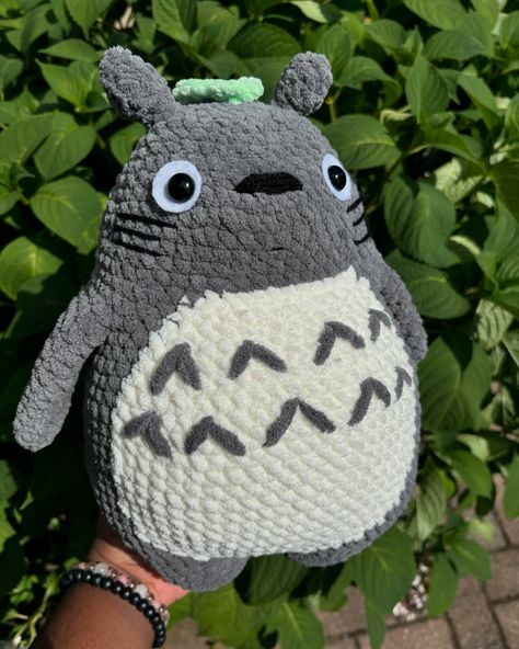 To-to-ro! To-toooo-ro!! . . I am in love with my giant Totoro!!! I’m already itching to make more lol. . Pattern: @pemeamishop Yarn: Bernat Blanket Yarn . . #totoro #totorolover #myneighbortotoro #studioghibli #ghibli #crochet #crocheting #crochetart #amigurumi Crochet Amigurumi Totoro, Totoro Crochet Blanket Pattern Free, Totoro Crochet Plush, Totoro Crochet Pattern Free, Ghibli Crochet Pattern, Totoro Blanket, Ghibli Crochet, Totoro Crafts, Totoro Backpack