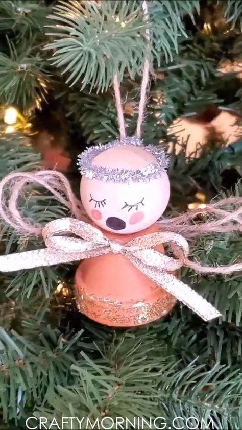 Mini Flower Pot Angel Ornament- cute christmas gift idea for kids to make their parents or grandparents! Easy little craft diy project handmade idea. Step by step tutorial on making an angel ornament. Christmas Crafts To Sell Bazaars, Angel Ornaments Diy, Moonshine Recipe, Pinecone Christmas, Crafty Morning, Mini Christmas Ornaments, Snowman Craft, Valentine Craft, Christmas Crafts To Sell