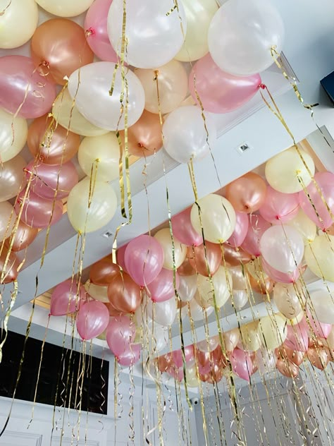 Balloons Covering Ceiling, Ceiling Covered In Balloons, Balloon Decorations On Ceiling, Balloon Covered Ceiling, Ballon’s On Ceiling, Ballons On The Celling, Balloon On Ceiling Decor, Balloons On Ceiling Party Ideas, Balloon On Ceiling