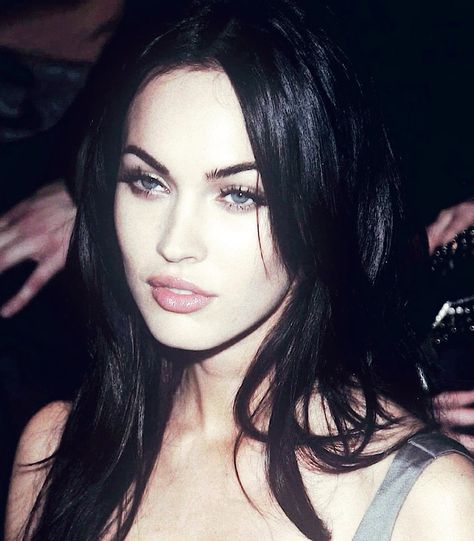 Megan Fox Icons, Mega Fox, Megan Fox Jennifer's Body, Megan Fox Makeup, Megan Fox Hair, Devil Woman, Megan Denise Fox, The Long Dark, Fox Eyes