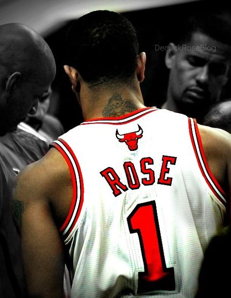 1⃣ D Rose Wallpaper Nba, Derrick Rose Jersey, Derrick Rose Wallpapers, Rose Bulls, Rose Nba, Bulls Wallpaper, Chicago Bulls Logo, King Lebron, Basketball Players Nba