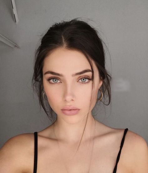 Pale Skin Dark Hair Makeup, Pale Dark Hair, Dark Hair Pale Skin, Elements Of Fashion, Pale Skin Makeup, Model Face, High Society, Handwritten Font, Pale Skin