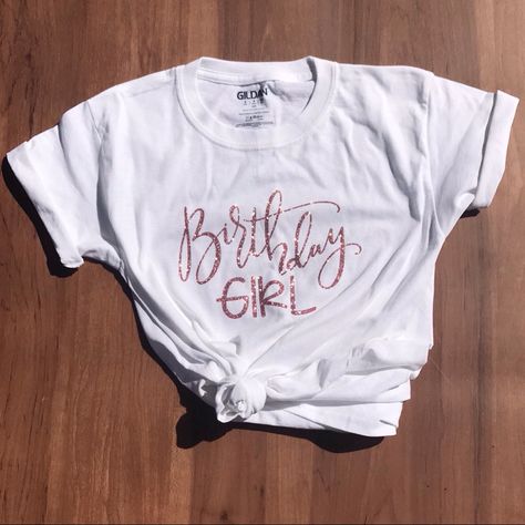 100% Preshrunk Cotton White With Rose Gold Glitter Happy Birthday!!! Bundle With Birthday Squad Tees And Get 2/$30! Star Wars Graphic Tees, Yellow Polo Shirt, Camo And Pink, Glitter Birthday, Leopard Print Shorts, Rose Gold Glitter, Girls Tees, Graphic Tee Shirts, Boys T Shirts