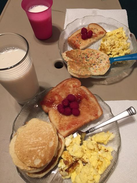 Early morning mommy daughter breakfast Mommy Daughter, Tater Tot, Early Morning, Ethnic Recipes, Quick Saves