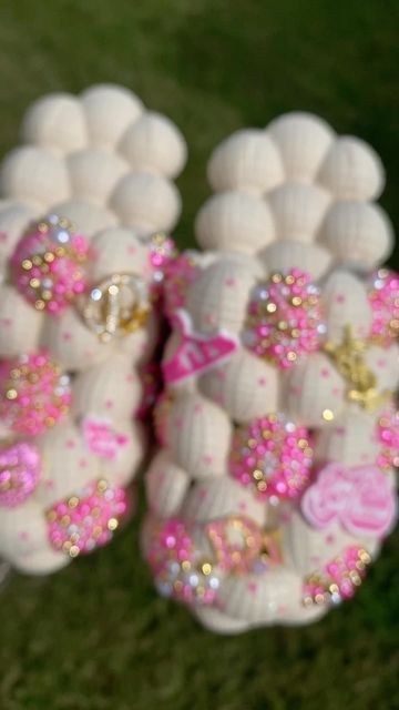 Decorated Bubble Slides, Customized Bubble Slides, Black Bubble Slides With Charms, Bling Bubble Slides, Bubble Crocs Shoes, Custom Bubble Slides, Bubbles Slides, Bubble Crocs, Bedazzled Slides