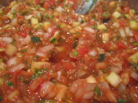 This recipe is from a friends, daughters mother-in-law (kinda like a 5th cousin twice removed and it is delicious! If you want it HOT just add a dozen finely chopped jalapenos.  I do not water bath the jars but I am very careful with sterilizing and make sure the lids are sealed.  I you feel better waterbathing them do it for 15 minutes. Freeze Salsa, Zucchini Salsa, Salsa Canning Recipes, Zucchini Relish, Sides Recipes, Fresh Salsa, Garden Recipes, Summer Squash, Squash Recipes