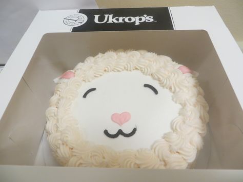 Adorable lamb head on our pound cake Birthday Cake For Teens, Zoo Animal Cakes, Cupcakes Cute, Sheep Cake, Farm Animal Cakes, Eid Cake, Lamb Cake, Bakra Eid, Cupcake Illustration