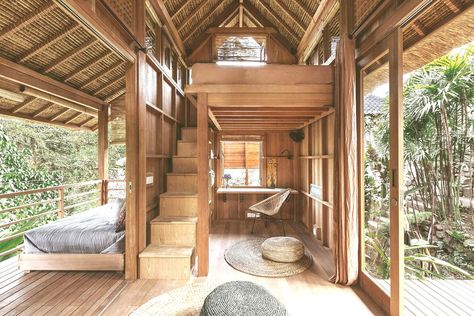 Architect Designed Natural Tall Tiny House - Tiny houses for Rent in Kecamatan Ubud, Bali, Indonesia Tiny Tall House, Tiny Beach Cottage, Design Casa Piccola, Balcony Lounge, Tall House, Bahay Kubo, Bamboo House Design, Modular Housing, Tiny Houses For Rent