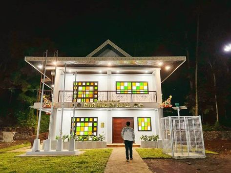 BARMM Barangay Halls: Reviving the Traditional Torogan Design to a Contemporary Significance - Filipina Architect Philippine Traditions, Hall Background, Filipino Architecture, Colonial Times, Wooden Pattern, Large Chandeliers, Engineering Design, Modern Technology, Door Frame