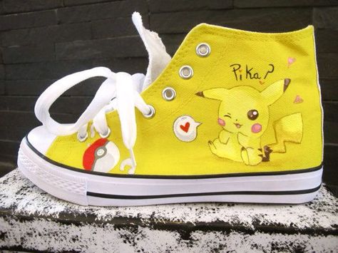 PIKACHU shoe Pokémon Outfits, Pokemon Clothing, Pokemon Makeup, Graphic Shoes, Pokemon Shoes, Pokemon Painting, Pokemon Dolls, Pokemon Diy, Pokemon Clothes