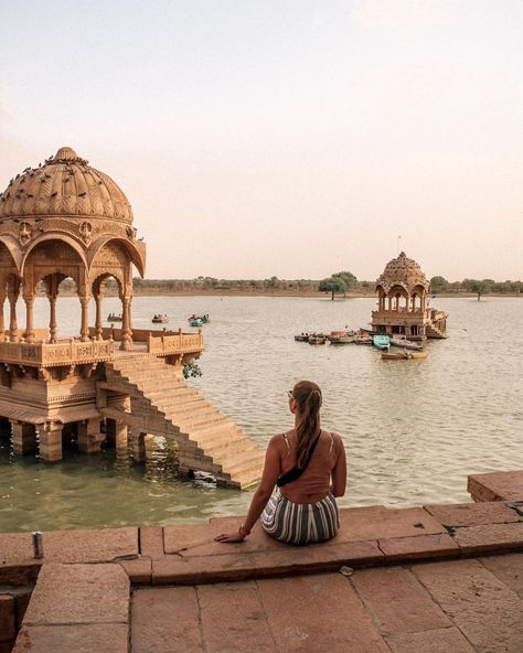 LAURA ✌🏼 CONTENT CREATOR on Instagram: “There’s no time to be bored in a world as Beautiful as this ✨ 📍 Golden City . . . . . . #colorsofindia #indialove #travelblogger…” Gadisar Lake Jaisalmer, Jaisalmer Photography Poses, Gokarna Temple, Jaisalmer Photography Travel, Jaisalmer Photography, Rajasthan Photo, Gadisar Lake, Jaipur Tourism, Rajasthan Photography