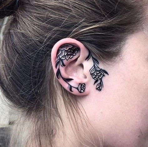 Side Burn Tattoos, Inner Ear Tattoo, Small Face Tattoos, Face Tattoos For Women, Behind Ear Tattoos, Ear Art, Geniale Tattoos, Beautiful Tattoo, Face Tattoos