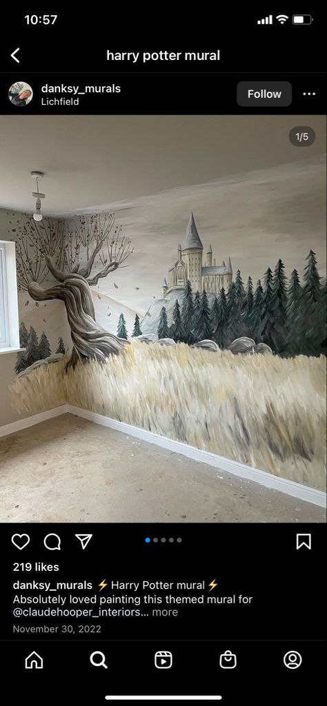 Harry Potter Room Ideas Diy Wall Art, Harry Potter Nursery Subtle, Harry Potter Nursery Wallpaper, Harry Potter Nursery Mural, Harry Potter Mural Wall, Fantasy Mural Ideas, Harry Potter Bedroom Kids, Simple Harry Potter Nursery, Hogwarts Mural