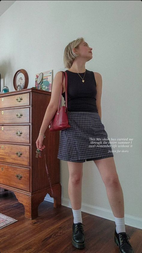 1990s inspired outfit with a vintage NY Cotton brand skort and leona lo doc martens (vintage Brighton heart charm red purse) ♥️ Leona Lo Doc Martens Outfit, Heart Purse Outfit, Red Doc Martens Outfit, Doc Martens Leona, Loafer Outfits, Red Doc Martens, Martens Outfit, Purse Outfit, Doc Martens Outfit