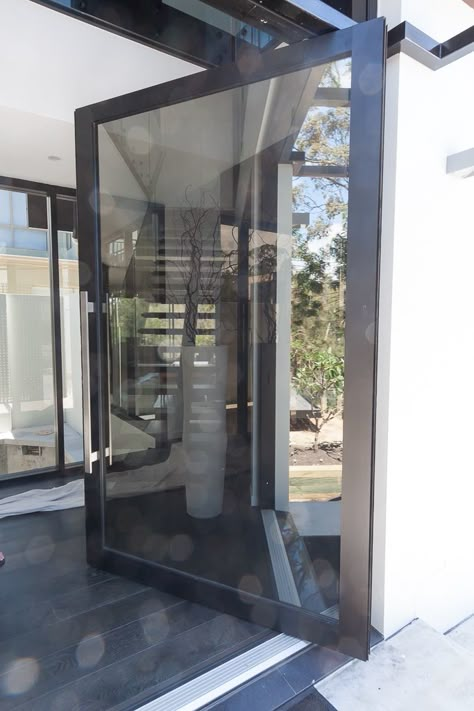 Large Pivot Door, Sliding Doors Exterior, Pivot Door, Expanded Metal, Door Design Modern, Pivot Doors, Aluminium Doors, Entrance Door, Door Installation