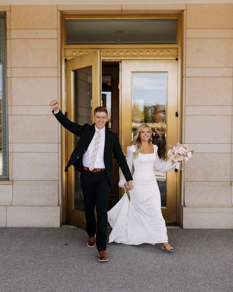 Lds Temple Wedding Pictures, Lds Wedding Photos, Lds Temple Wedding Dress, Temple Wedding Pictures, Temple Wedding Dresses, Temple Wedding Photos, Temple Wedding Photography, Wedding Dresses Lds, Utah Wedding Dress