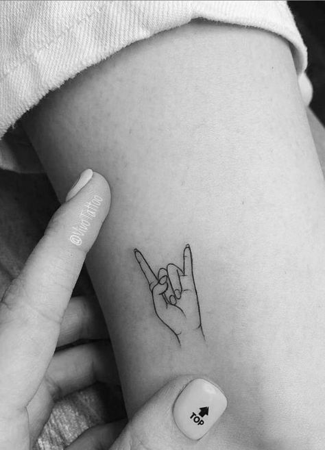 Sign Language Tattoo, Rock And Roll Tattoo, Small Music Tattoos, Tattoo Pieces, Middle Finger Tattoos, Tiny Tats, Love Yourself Tattoo, Hippie Tattoo, Rock Tattoo