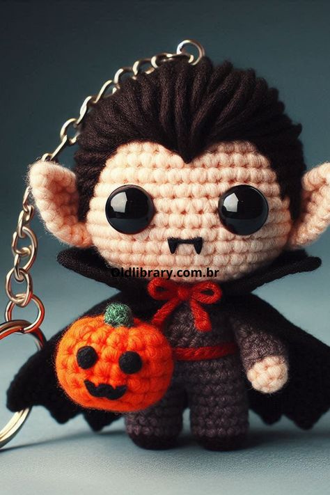 Amigurumi Keychain Pattern, Amigurumi Keychain, Keychain Pattern, Fall Crochet, Crochet Keychain Pattern, Crochet Keychain, Halloween Crochet, Ring Ideas, Amigurumi Free Pattern