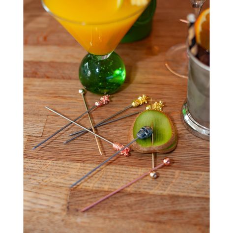 Serve cocktails with a summery twist with these Pineapple Cocktail Picks from Beaumont. Made from stainless steel with a stunning copper plating. Cocktail Look, Pineapple Cocktail, Cocktail Picks, Copper Plated, Pineapple, Plating, Copper, Twist, Stainless Steel