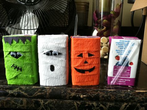 Halloween Party Juice Boxes, Halloween Juice Pouch Ideas, Halloween Juice Boxes For Kids, Mummy Juice Boxes Halloween, Mummy Juice Boxes, Juice Box Halloween Ideas, Halloween Juice Box Ideas, Halloween Party Juice, Halloween Juice Boxes