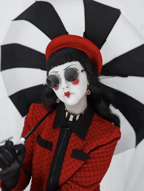 French Mime Aesthetic, Clown Core Aesthetic Outfits, Goth Clowncore Fashion, Killer Clown Aesthetic, Mime Fashion, Mime Character Design, Dark Clowncore Aesthetic, Pink Clowncore, Mime Drawing