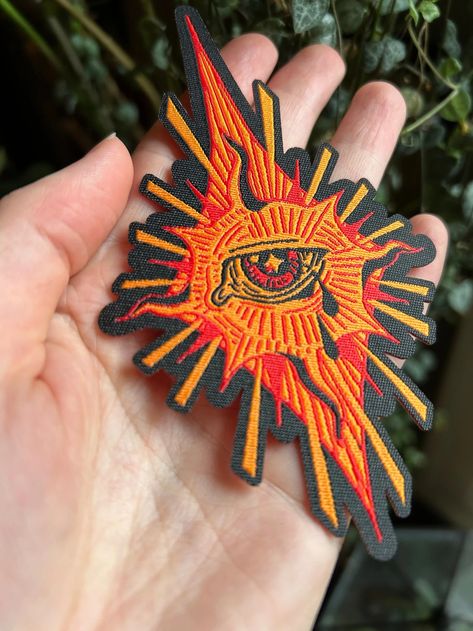 Eye Patch - Etsy Punk Painting, Cardboard Decorations, Patches Design, Iron Patches, Textile Collection, Diy Jacket, Shadow Art, Cool Patches, Eye Patch