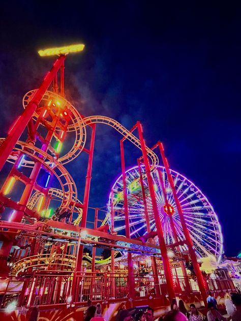 Vienna Prater Park, Notion Gif, Prater Vienna, Vienna Prater, Summer Friends, Friends Party, Vienna, Gif