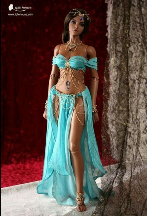 Egyptian Dance Costume, Egyptian Belly Dance Outfit, Avatar Script, Belly Dancing Outfit, Junk Kouture, Belly Dancer Outfits, Belly Dancer Costumes, Dancing Costumes, Gymnastics Costumes