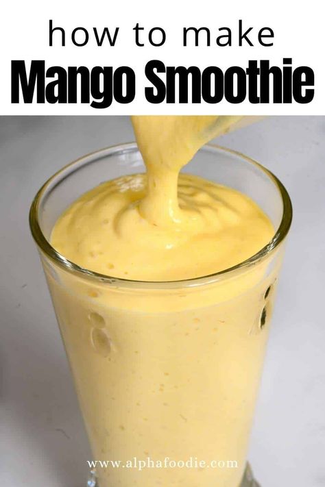 Best Mango Smoothie, Mango Breakfast, Raspberry Smoothie Recipes, Mango Smoothie Recipe, Protein Drink Recipes, Winter Smoothies, Mango Smoothie Bowl, Holiday Fudge, Healthy Breakfast Idea