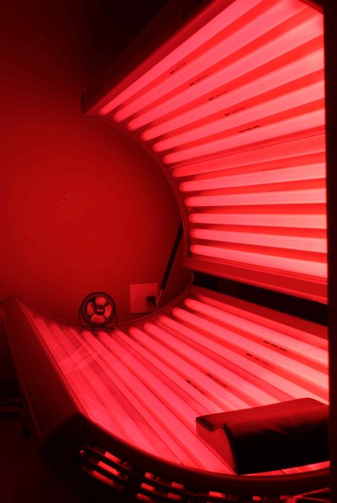 Red Light Therapy Holistic Spa, Red Bed, Light Bed, Functional Health, Beauty Therapy Room, Diy Outdoor Lighting, 34th Birthday, Spa Interior, Infrared Light