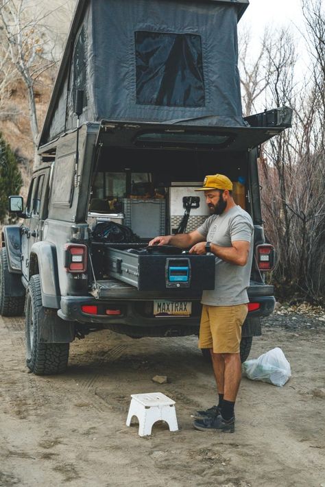 Keep Gladiator Overland, Jeep Camper Conversion, Jeep Gladiator Camping, Jeep Gladiator Camper, Jeep Overlanding, Van Transformation, Overland Suv, Jeep Overland, Jeep Camper