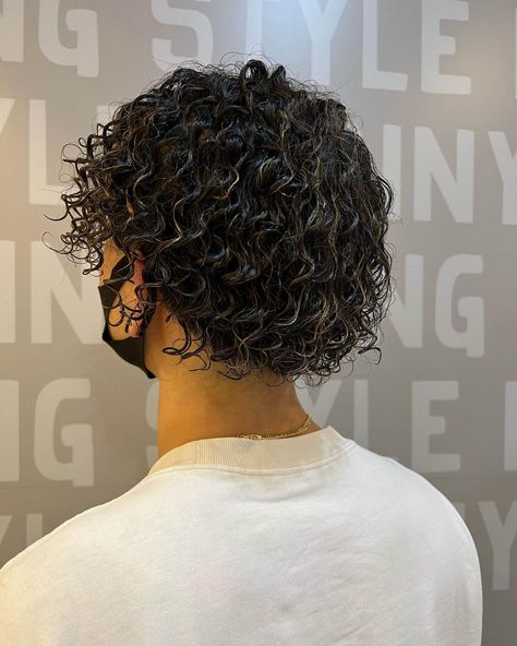 What Is A Twist Perm? How To Add Elegance And Style To Men's Hair Tight Perm Men, Perms Men, Perms For Men, Men’s Perm, Perm Hairstyles Men, Loose Perm Men, Tight Curl Perm, Perm Men, Spiral Perms