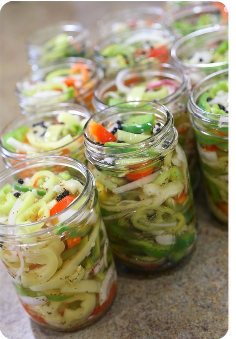 Sweet & Sour Pickled Banana Peppers Pickled Pepper Recipe, Recipes With Banana Peppers, Canning Peppers, Pickled Banana Peppers, Pickled Vegetables Recipe, My Crazy Life, Peter Piper, Pickled Peppers, Jar Food