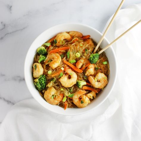 What's better than AIP / Paleo Teriyaki Sauce? When it's paired with grain free, gluten free ... Aip Shrimp, Noodles Shrimp, Teriyaki Stir Fry, Shrimp Stir Fry, Shrimp And Broccoli, Broccoli Stir Fry, Healthy Shrimp, Aip Diet, Wellness Coaching