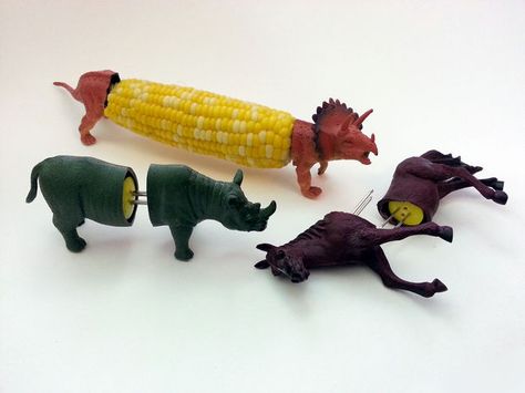 plastic animal corn cob holders!! a dachshund holder would be super cute. = ) Upcycle Plastic, Plastic Dinosaurs, Toy Animals, Corn Cob, How To Make Toys, Corn On Cob, Diy Holder, Plastic Toys, Plastic Animals