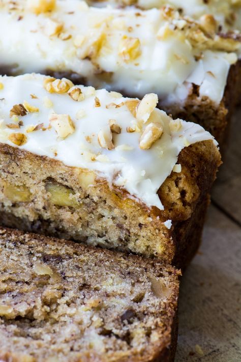 Starbucks Banana Bread Recipe, Starbucks Banana, Starbucks Banana Bread, Sunday Baking, Walnut Loaf, Bread With Cream Cheese, Banana Walnut Bread, Pane Dolce, Diy Easy Recipes