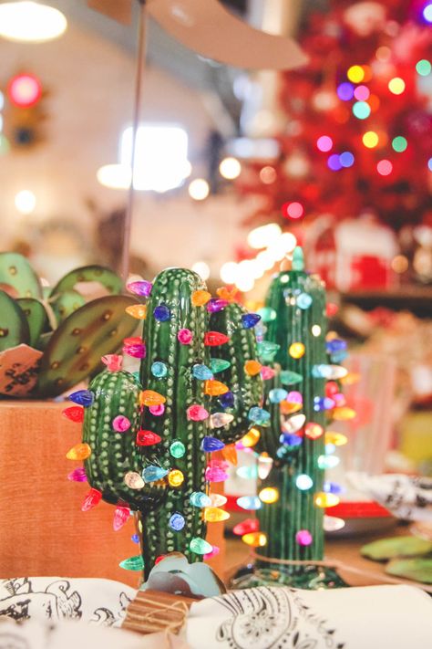 Junk Gypsy Headquarters in Round Top Texas Funky Christmas Decor Bohemian, Retro Christmas Decorations 1950s, Texas Decorating Ideas, Desert Christmas Decor, Funky Christmas Decor, Southwest Christmas Decor, Texas Christmas Decor, Eclectic Christmas Decor, Desert Christmas