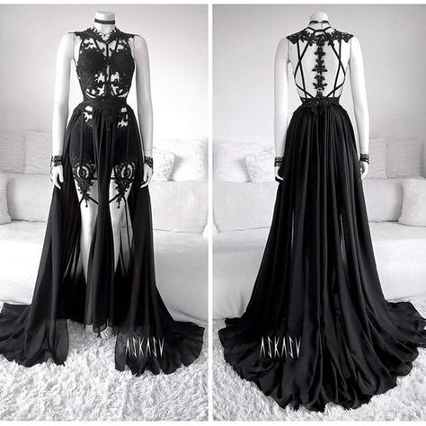 0 Gaun Abad Pertengahan, 00s Mode, Fantasy Dresses, Fantasy Gowns, Fantasy Dress, Gothic Outfits, Fantasy Fashion, Edgy Outfits, Dark Fashion