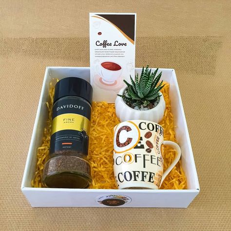 Special customized for coffee lover #cofee #special #davidoff #bestcoffee #succulents #giftsforhim #gifts #giftshamper #kochigifts… Fathers Day Hampers, Coffee Hampers, Luxury Birthday Gifts, Food Hampers, Notepad Gift, Luxury Birthday, First Fathers Day Gifts, Cool Fathers Day Gifts, Marriage Gifts