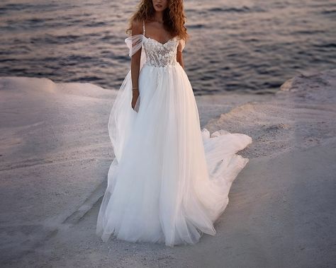 Beach bride dress