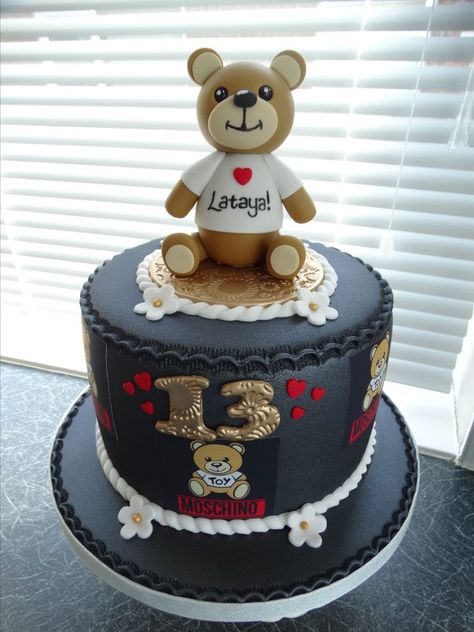 Moschino Cake, Bear Themed Cake, Moschino Bear, Birthday Shoot, Birthday Cake Kids, Themed Cakes, Birthday Cakes, Moschino, Kids Birthday