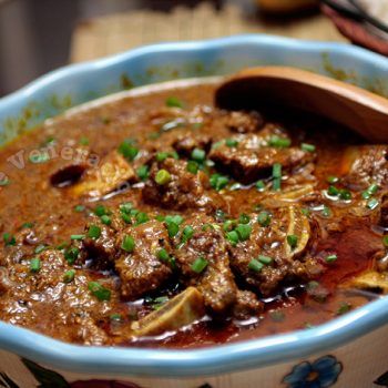 Beef Rendang Recipe, Malay Recipes, Pork Satay, Beef Rendang, Spicy Stew, Chinese Street Food, Marinated Lamb, Best Street Food, Dutch Recipes