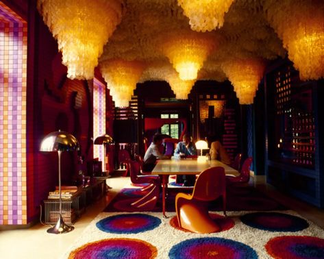 Verner Panton Interior, Danish Lighting, Panton Chair, Dining Room Light Fixtures, Verner Panton, Cute House, White Rooms, Family Living, Chandeliers