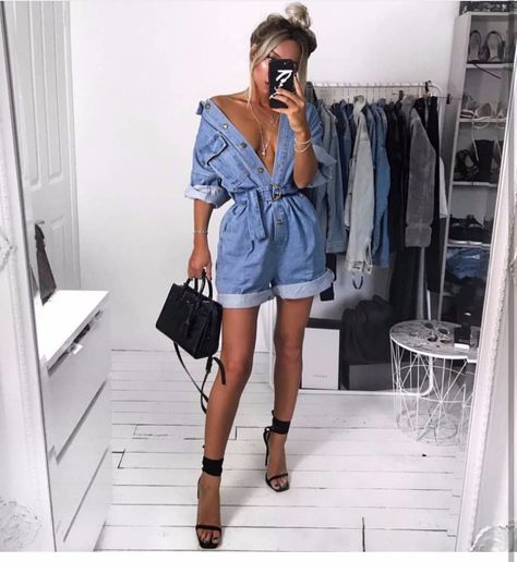 Playsuit Outfit, Denim Playsuit, Mode Kimono, Wide Leg Romper, Casual Outfits For Women, Denim Outfits, Summer Denim, 90's Fashion, Denim Romper